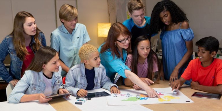 Teach equity and inclusion in the classroom with 3 Ozobot lessons