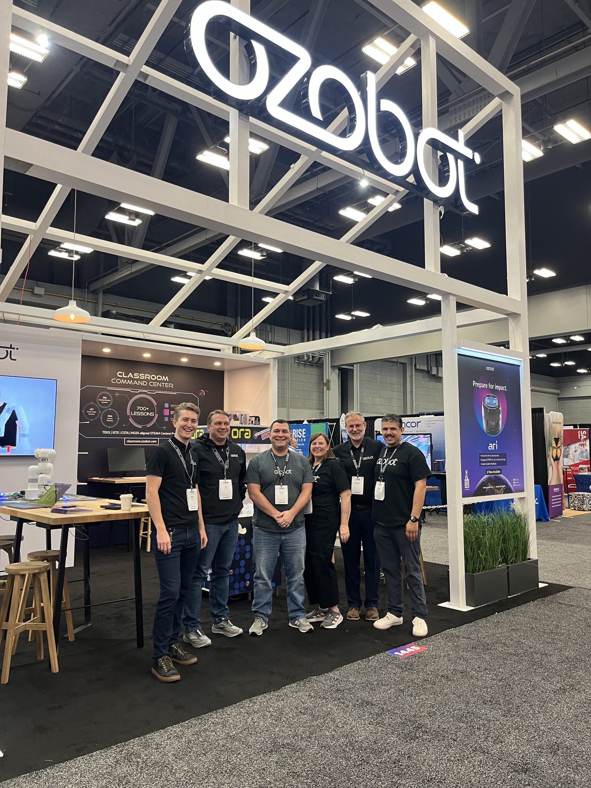 TCEA 2025: Ozobot unveils Ari and ORA for STEAM education