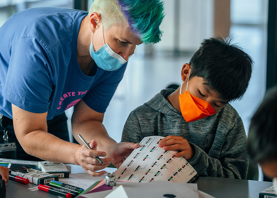 ozobot-beyond-the-classroom_ozobot-stem-camp-guide